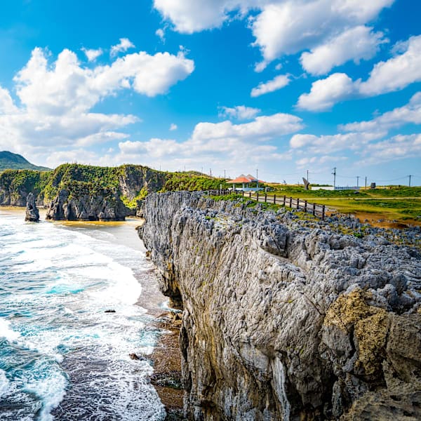 Japan bucketlist: konbini, karaoke & Okinawa
