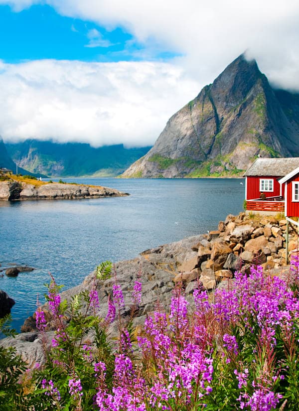 Zomerse Lofoten: roadtrip richting rode paalwoningen