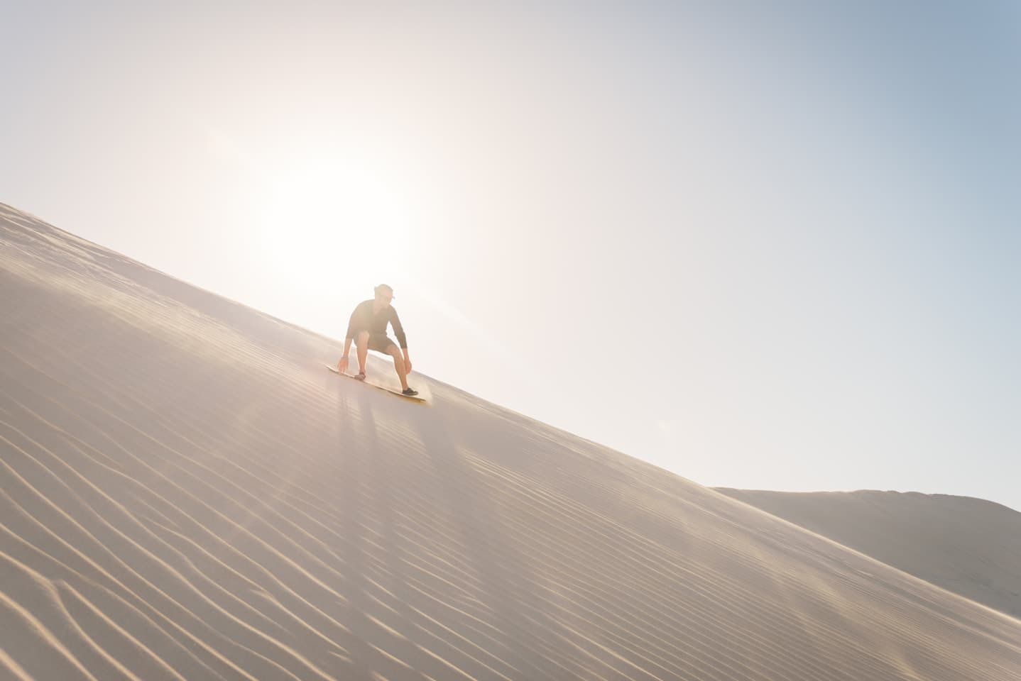 Sandboarden op de Stockton Sand Dunes thumbnail