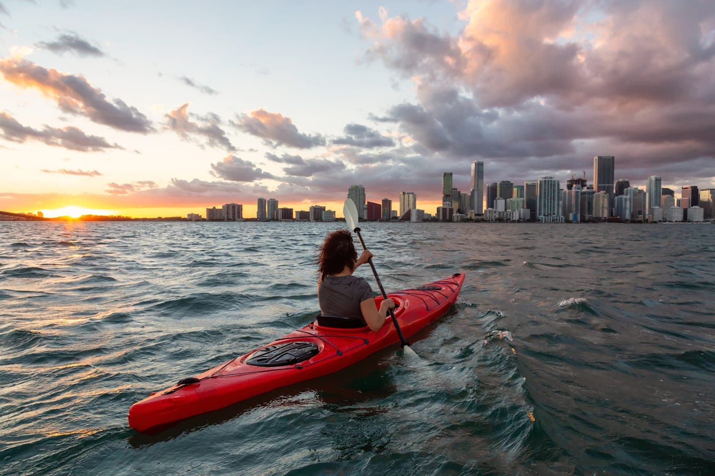 Nachtelijke paddleboard- of kajaktocht door Miami thumbnail