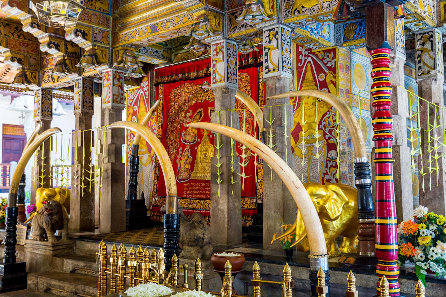 Ochtendtour naar de Tempel van de Tand met je journaway-groep thumbnail