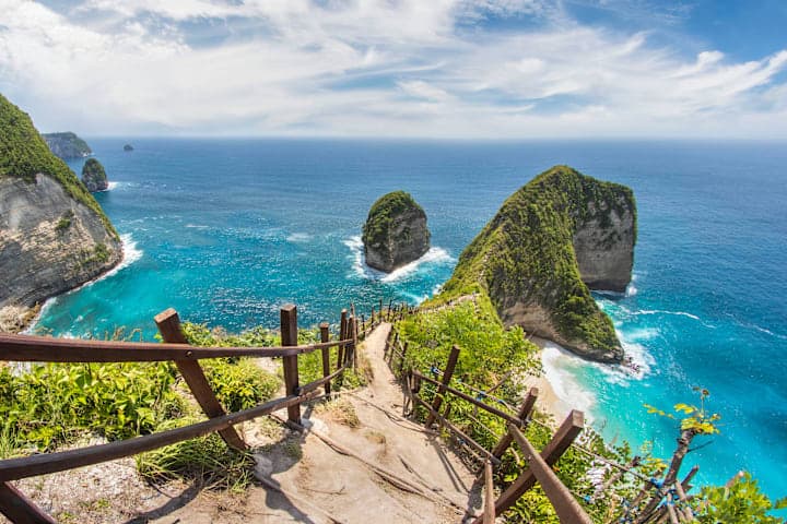 Tour naar Nusa Penida met transfer naar Canggu thumbnail